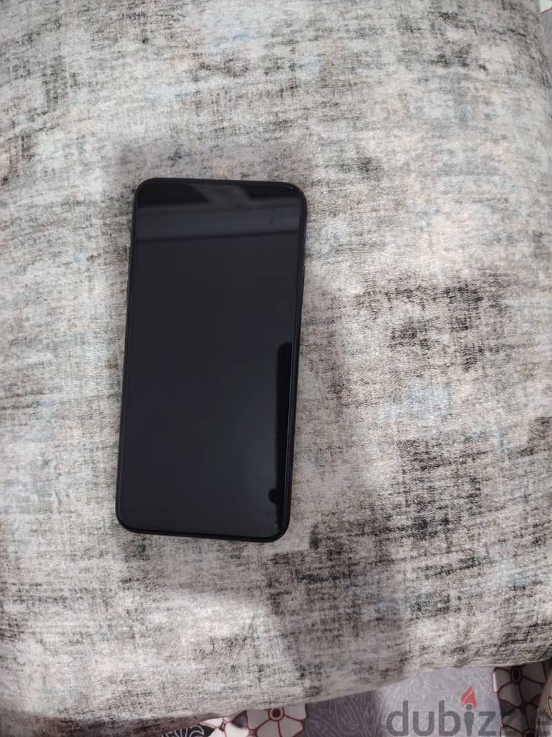 Apple - iPhone 11 Pro Max 1