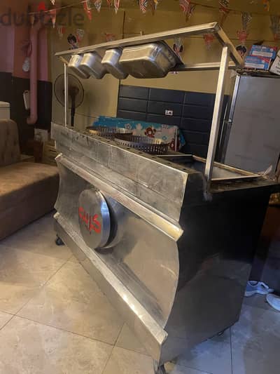 بترينة كريب 2 عين وجريل بحالة جيده ماشاء الله