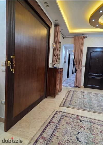 شقة للايجار مفروشة فرش مودرن بالنرجس عمارات بجوار مسجد فاطمة الشربتلى