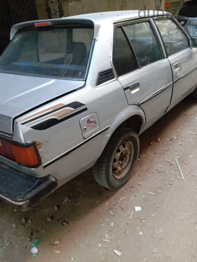 تويوتا كورولا 1983