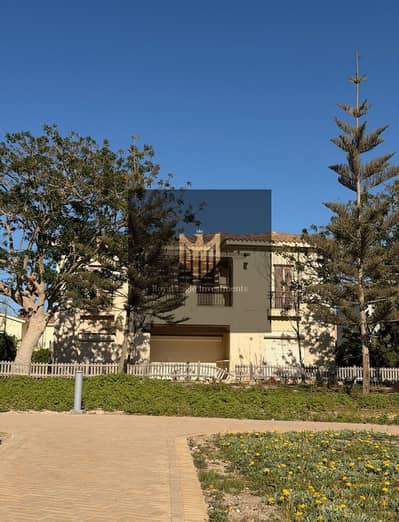 Townhouse for sale in a prime location in Marassi complete with kitchen and air conditioning Immediate occupancy from Emaar Villa in the North Coast -