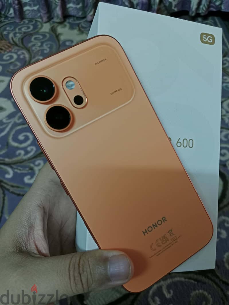 HONOR 600 1