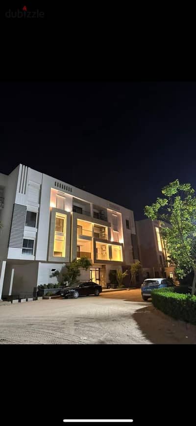 Apartment for sale, fully furnished with air conditioning and kitchen, directly in front of Madinaty.