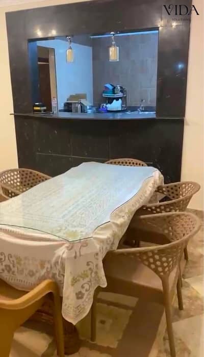 شقة للبيع مفروشة في حدائق الأهرام – شارع الجيش الرئيسي | تشطيب وعفش فندقي لأول سكن
