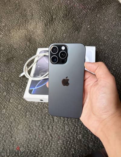 iPhone 16 pro max used like new