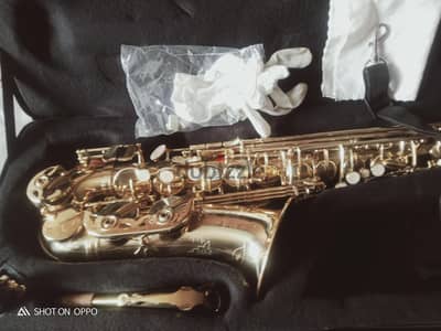ساكسفون saxophone  U S A تصميم اميركى