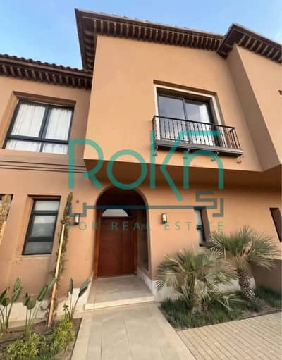 توين هاوس بموقع مميز في Village West