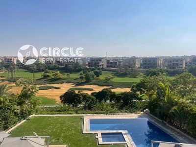 توين هاوس للإيجار بالتكييفات والمطبخ أو مفروش بالكامل بحمام سباحة خاص وإطلالة على الجولف في كمبوند قطامية ديونز Katameya Dunes التجمع الخامس بمساحة مب