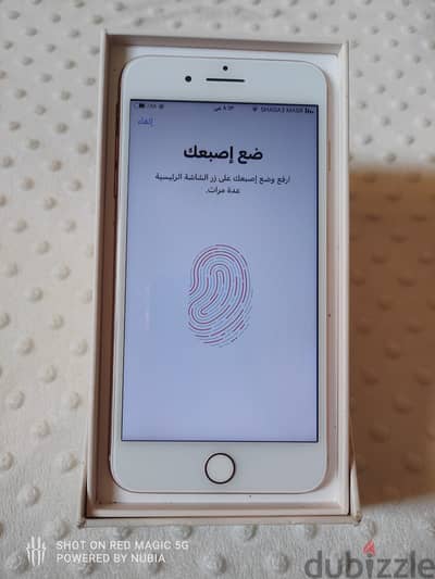 ايفون 8 بلس