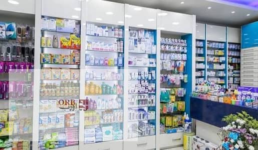 190 sqm ready pharmacy duplex in New Cairo facing AUC, between Point 90 & The Spot Mall. 15% DP with installments up to 4 years. Prime location now!!!