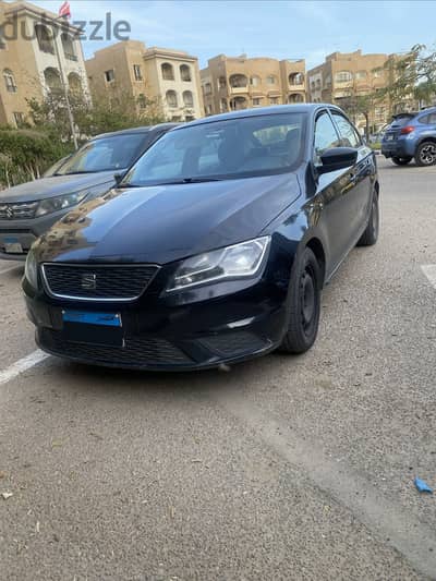 سيات توليدو فابريكة بالكامل