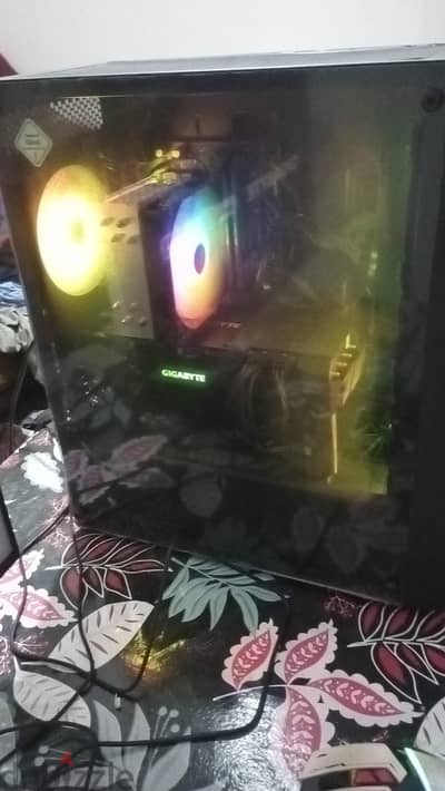 كمبيوتر للجيمنج بمعالج i5 10400 وكرت rx5700xt 8g اقوى من rtx3060