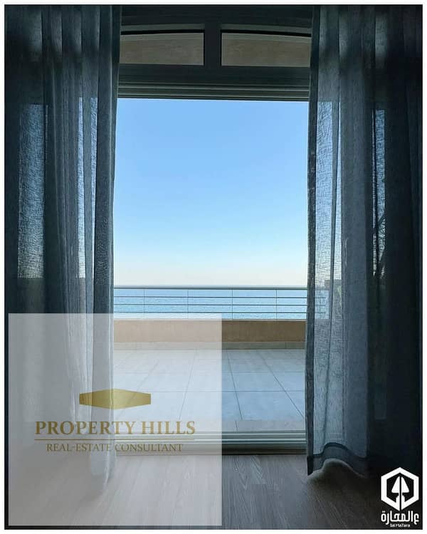 Fully finished Twin House READY TO MOVE handover140 m first row directly overlooking the sea. Includes 4 air conditioning units Located in Telal Ain So