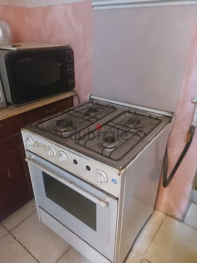 بوتجاز ايديال زانوسى  4 عين و فرن