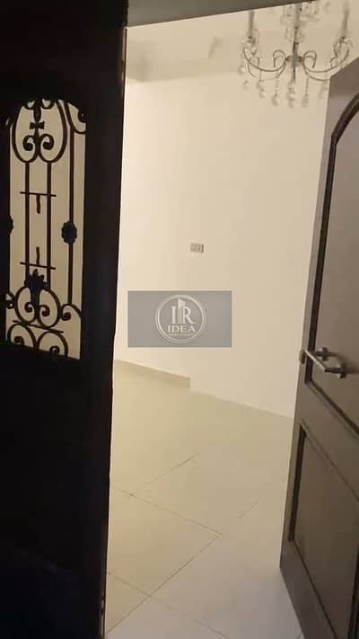 Apartment for rent in Al-Banafseg 5, First Settlement: raised ground floor with a private entrance.