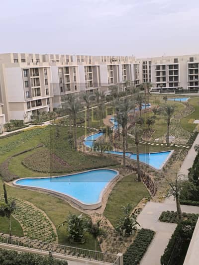 سكاي لوفت ٢ نوم بالتكييفات للإيجار في فيفث سكوير Sky loft for rent  Fifth Square Marasem