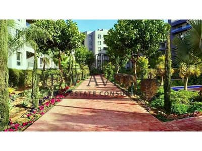 اقل من سعر السوق شقه  بموقع مميز فى زيزنيا المستقبل سيتى Zizinia Mostakbal city
