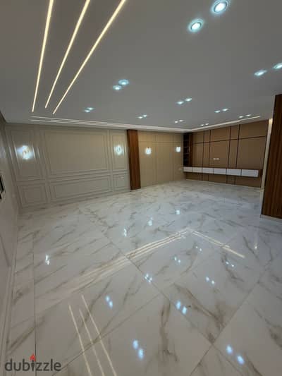 VIP Apartment for Luxury Lovers in 6th of October City, 4th District (Next to Royal School)! 250 sqm.