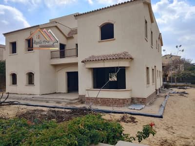 For sale in my city, villa model U for sale in installments with an area of 961 meters, garden view and golf view.