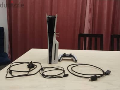 ps5 slim disc 1tb حالة ممتازة