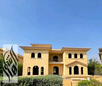 Standalone palace villa for sale in Madinaty – largest land plot, semi-finished, wide garden view.