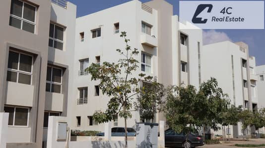 دوبلكس للبيع بمساحة ٢٢٥ م  متشطب بالكامل بأقل من سعر السوق فى موقع مميز فيو على لاند سكيب  في هايد بارك، القاهرة الجديدة