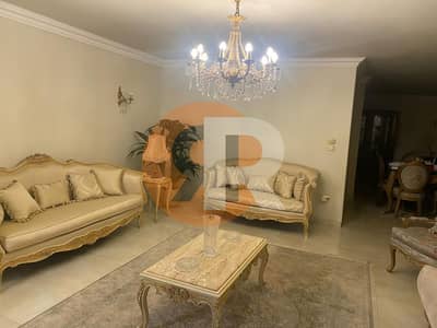 شقة مميزه  للبيع في زهراء المعادي الشطر 13 مساحه  200 متر
