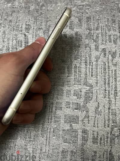 Apple - iPhone 11
