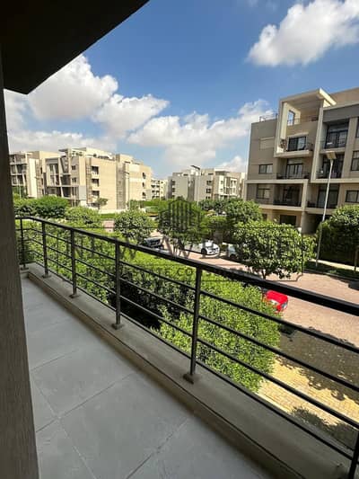 شقة للإيجار في مراسم Marasem مكيفة بالكامل مع مطبخ تشطيب ممتاز وسعر مميز 40 ألف جنيه شهريًا