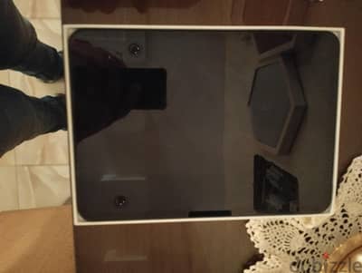 I pad m4 256g wifi good condition battery 100%