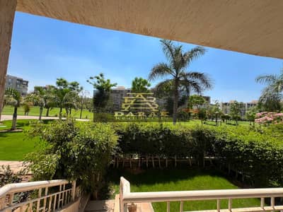 Apartment for rent under the law, earth, with a garden of 149m + 80 garden B10