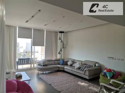 The lowest price in the compound for quick sales, corner penthouse, full sea view, Sea Shell, North Coast, with a distinctive division ready for inspection and delivery.