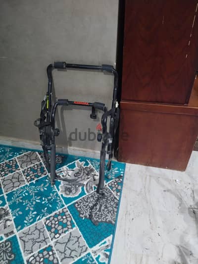 حامل دراجة للسيارة بحالة ممتازة