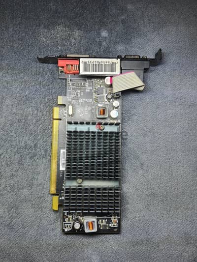 XFX Radeon HD 4350 كارت شاشة قديم