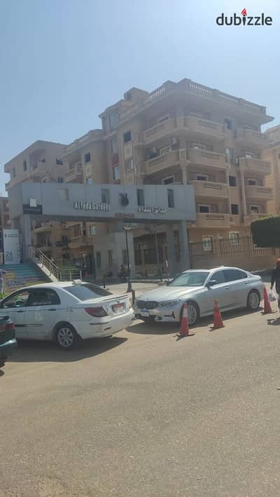 شقة في كمبوند حدائق الفداء بجوار وواتر واى على محور محمد نجيب الرئيسي دقيقة للرحاب170م واجهة سوبرلوكس