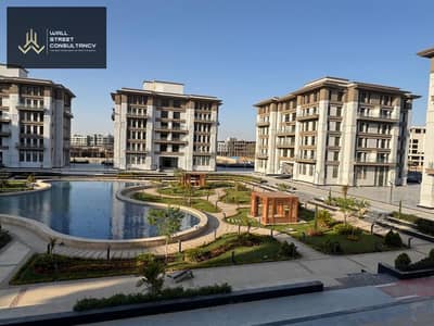 للبيع شقة متشطبة بالتكيفات استلام فورى على شارع التسعين امام الجامعة الامريكية التجمع الخامس