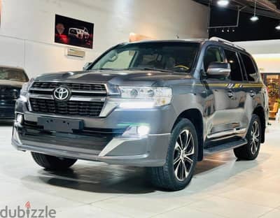إيجار تويوتا لاند كروزر مع سائق | Toyota Land Cruiser VIP Rental
