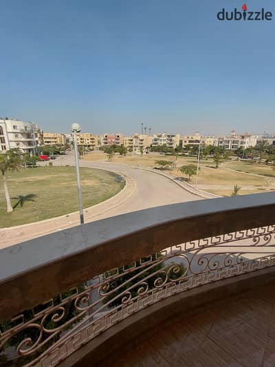 شقة للايجار بالمطبخ الحي التاسع الشيخ زايد