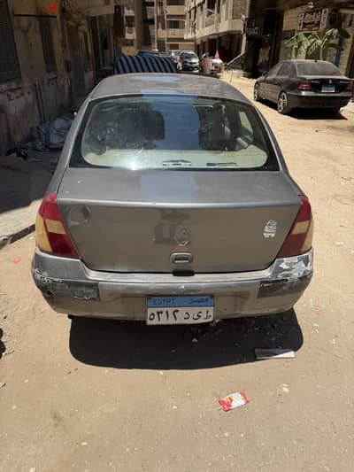 رينو كليو 2002