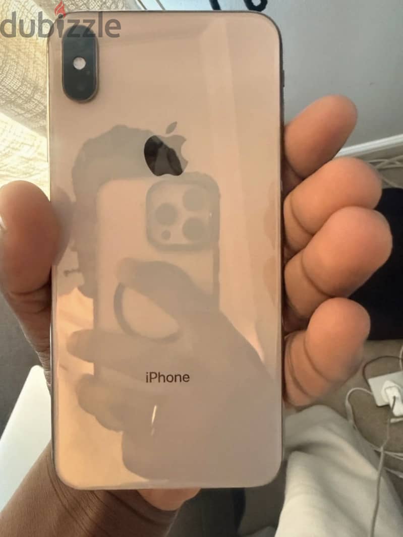 Apple - iPhone XS Max 1
