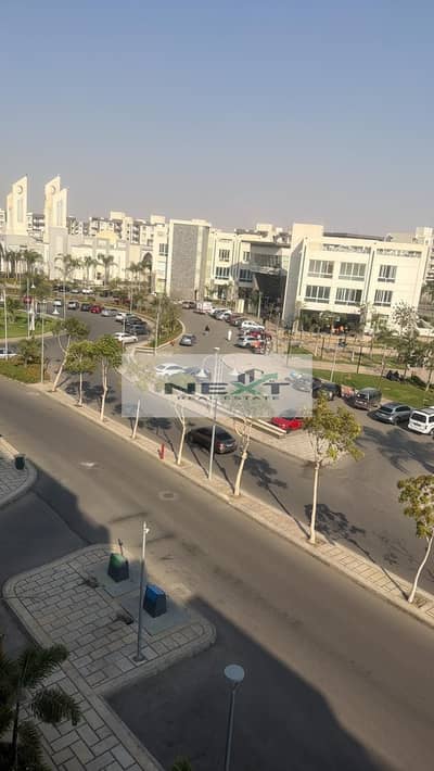 For sale in Madinaty, Cash: 78 sq m apartment, 2 bedrooms + 1 bathroom, 4th floor, open view, very close to services, wholesale market and mosque, one