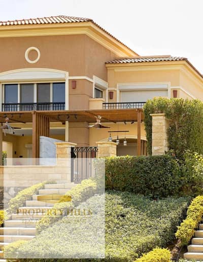 For an old price, I am selling a fully finished villa with a 40% discount for cash in the Tlal East compound in the Fifth Settlement on Al-Tas'een Street