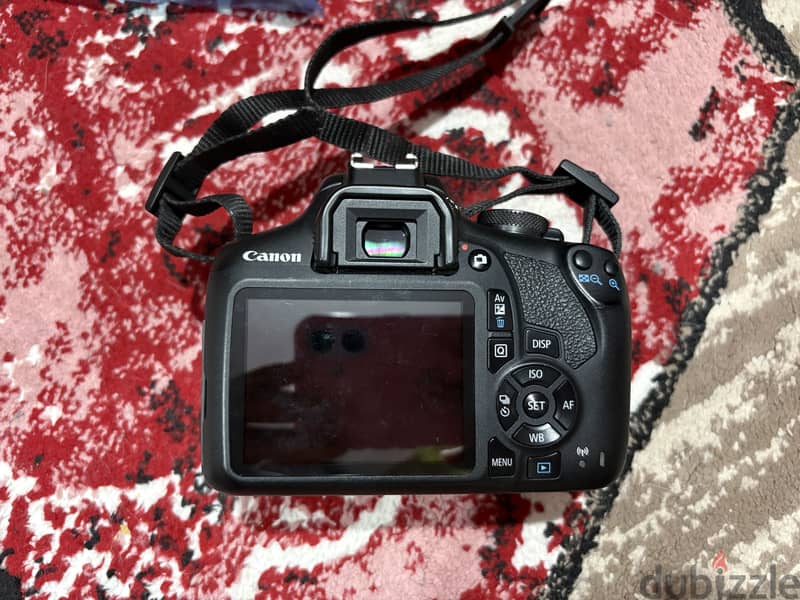 canon 2000D 4