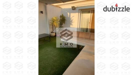 Penthouse for rent at a great price in Mountain View Hyde Park, ultra-super-lux finished, in addition to air conditioning and kitchen, 166m, along with a 90m roof, lowest price inside the compound 37,000