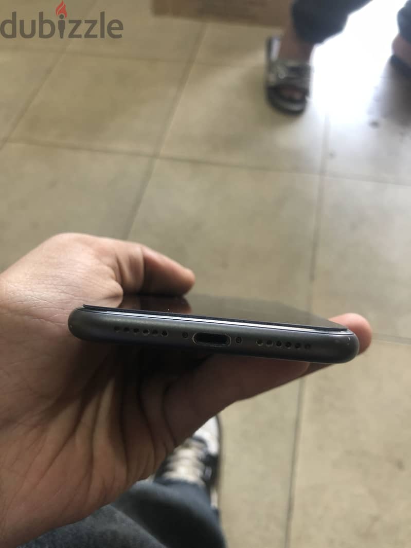 Apple - iPhone 11 1