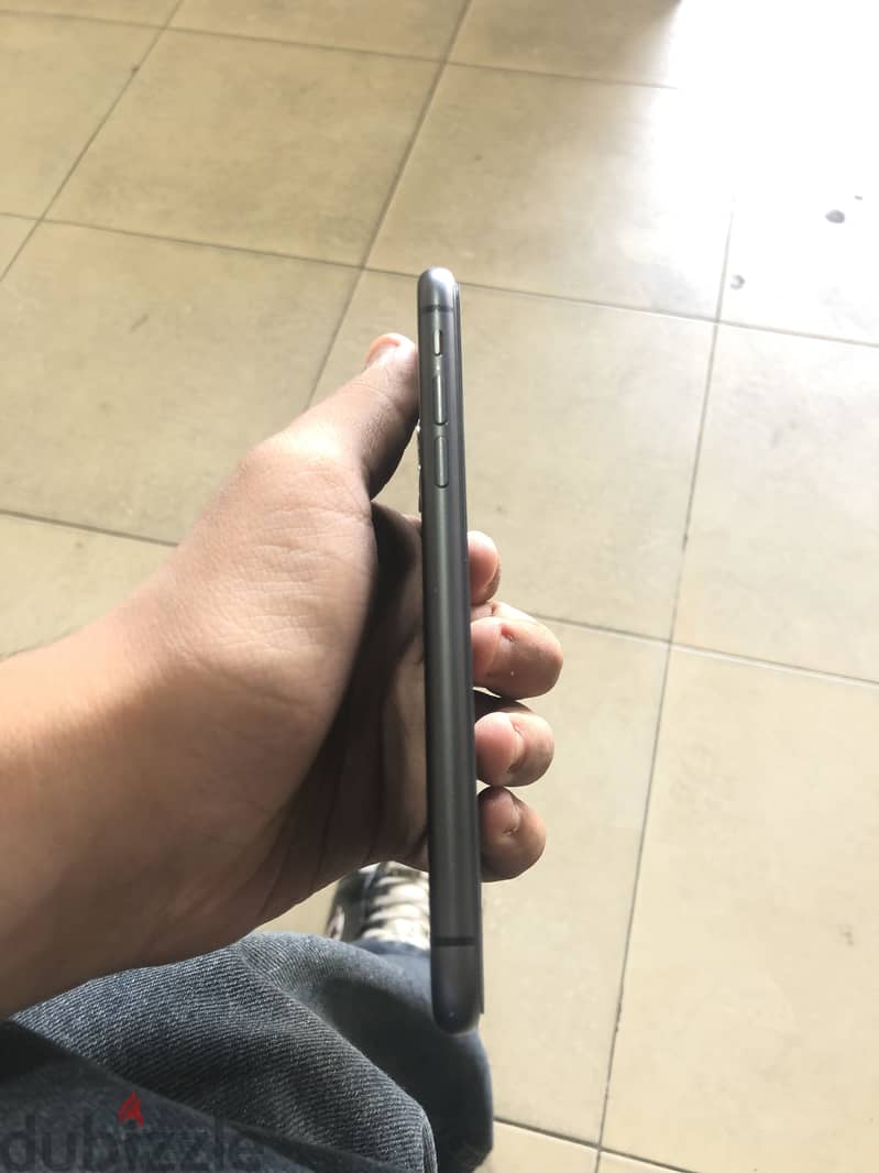 Apple - iPhone 11 2
