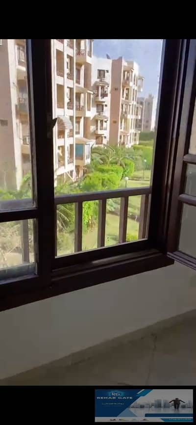 For sale in Al Rehab: 90-square-meter unit in Phase 5, facing the garden; priced below market value.