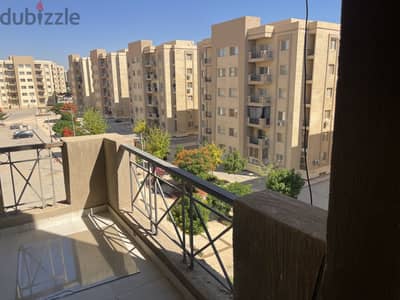 شقة للإيجار في كمبوند النرجس العاصمة الإدارية  واجهة بحري