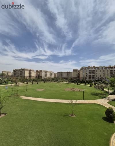 For sale: A beautiful 96m² apartment in Madinaty, overlooking a wide garden. For sale: A beautiful 96m² apartment in Madinaty, overlooking a wide garden.