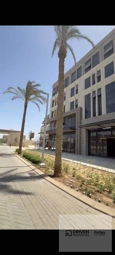 Fully Finished With ACs Office with ACs for Rent in T-Square Mall Cairo Sheikh Zayed Gate Emaar